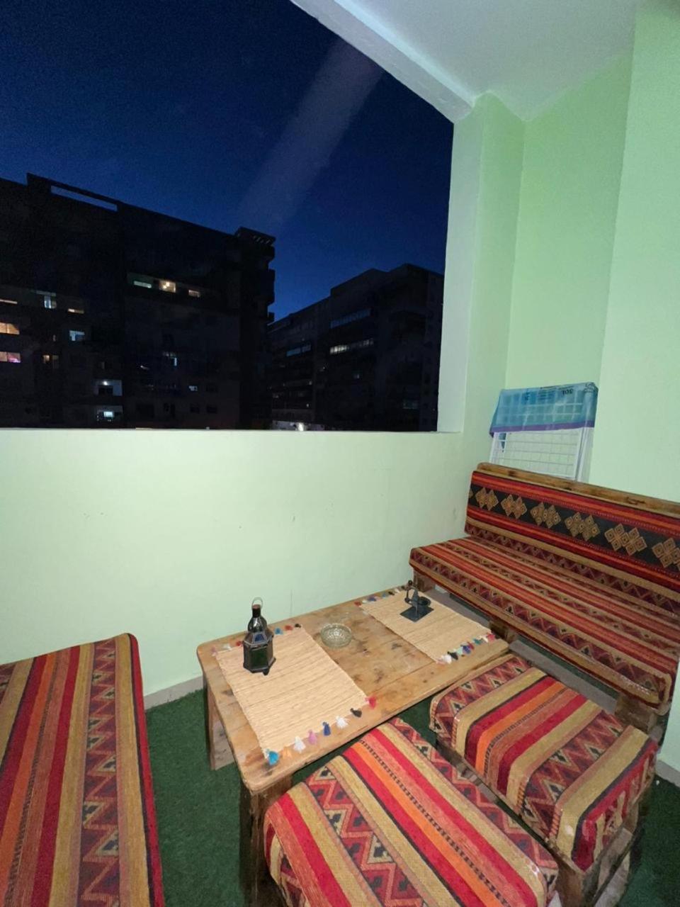 Luxury 1 & Pool Islane Apartment *