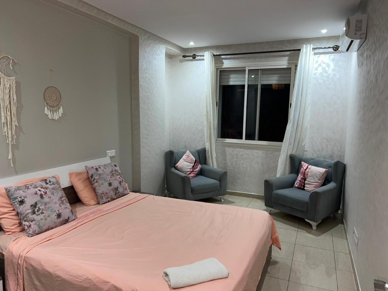 Apartment Luxury 1 & Pool Islane